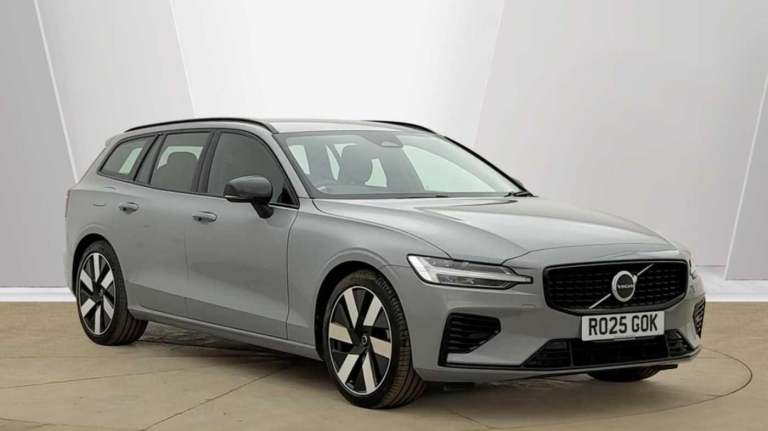 Volvo V60 Plus Dark T6 AWD (350 hp) Petrol/Electric Hybrid Automatic