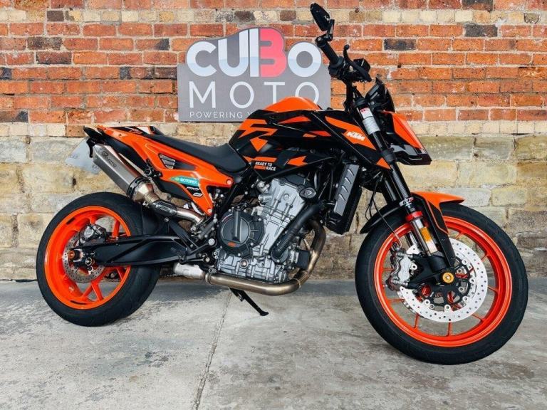 KTM 890 DUKE GP 2022 22