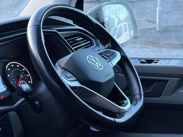 2022 Volkswagen Transporter 2.0 TDI 110 Highline Van PANEL VAN DIESEL Manual