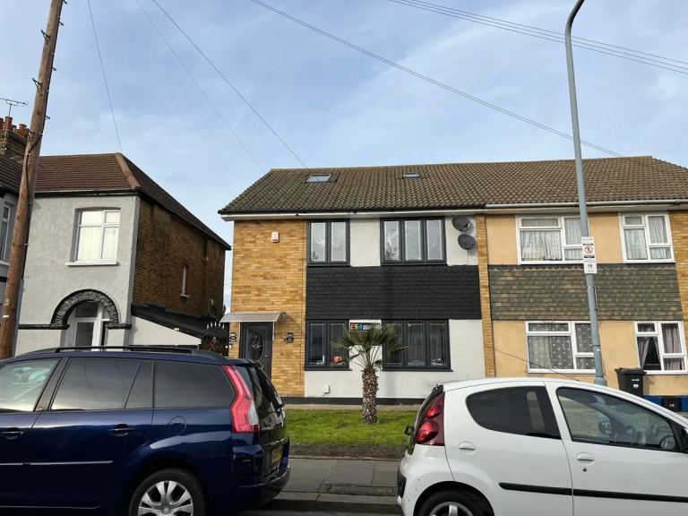 3 bed house to rent in IG3 