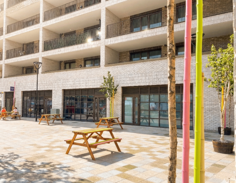 Stunning studio to rent - Queens Park 