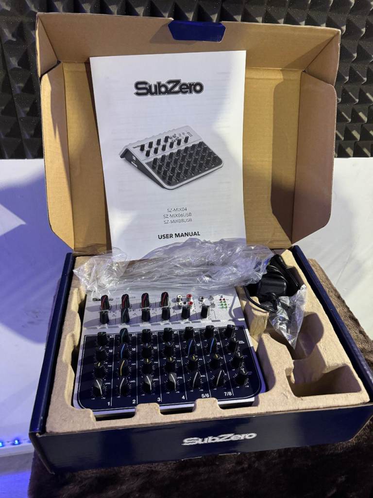 SubZero SZ-MIX08USB 8-Channel USB Audio Mixer/Interface - Never Used!