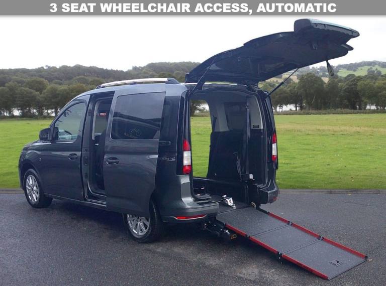 2023 73 FORD TOURNEO CONNECT 2.0 ECOBLUE TITANIUM MPV 5DR DIESEL DCT EURO 6 (S/S