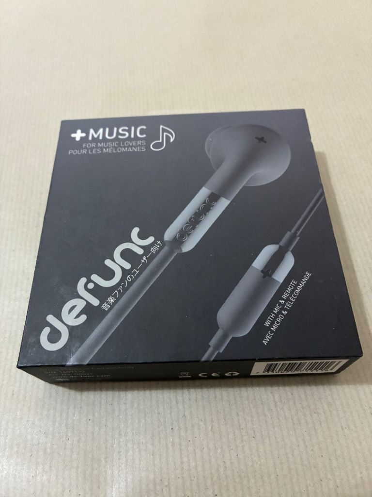 *NEW Boxed, DeFunc Music Earbuds with Microphone And remote 3.5mm Black