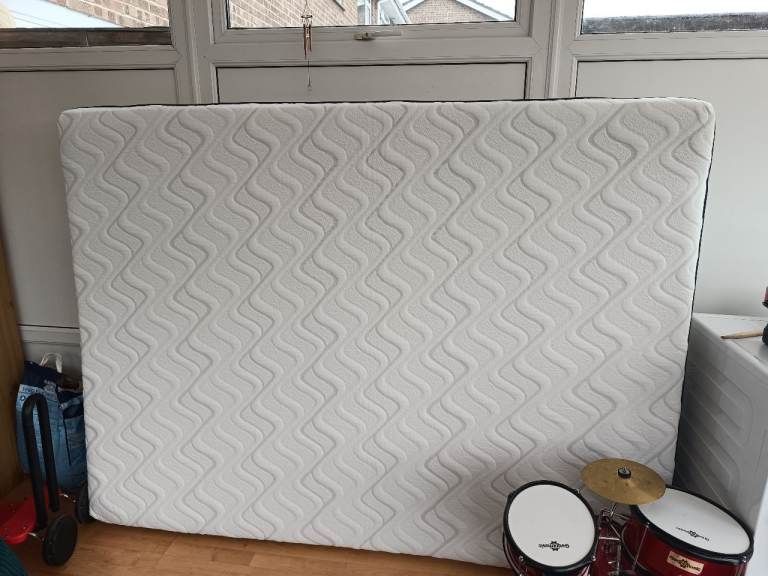 New memory foam king size mattress