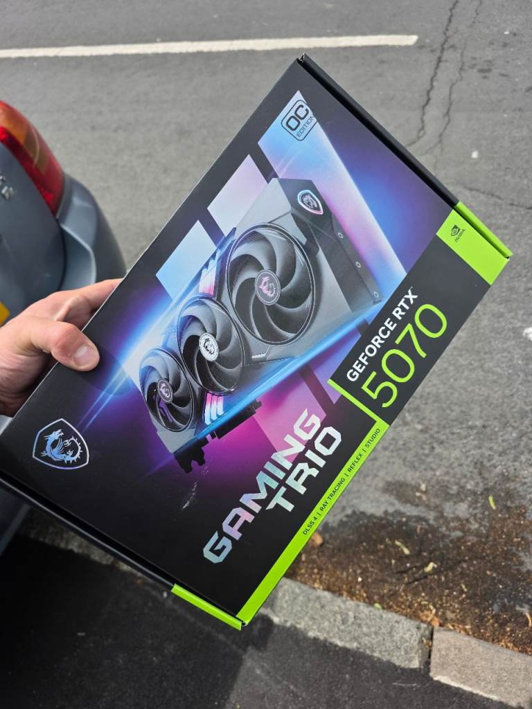 Msi gaming trio rtx 5070