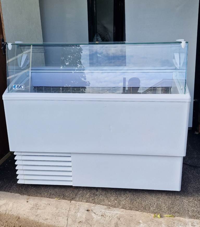 NEW B GRADE COMMERCIAL SCOOPS ICE CREAM DISPLAY FREEZER WITH PANS FULLY WORKING 