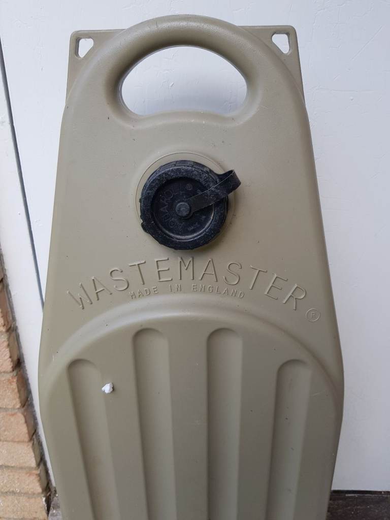Waste water tank