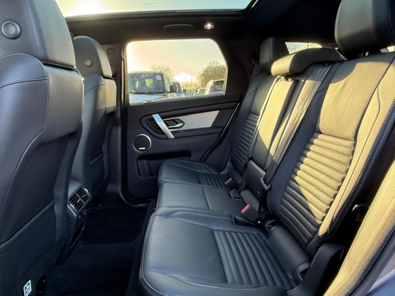 2025 Land Rover Discovery Sport 2.0 D200 Dynamic SE 5dr Auto [7 Seat] ESTATE DIESEL Automatic