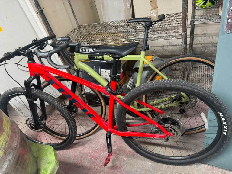 Red TREK Marlin 5 gen 3, Ready to Ride