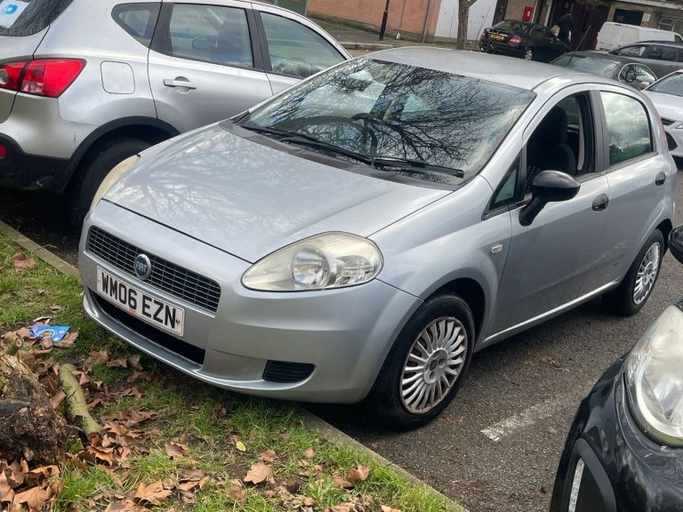 Fiat PUNTO, Hatchback, 2006, Manual, 1242 (cc), 5 doors