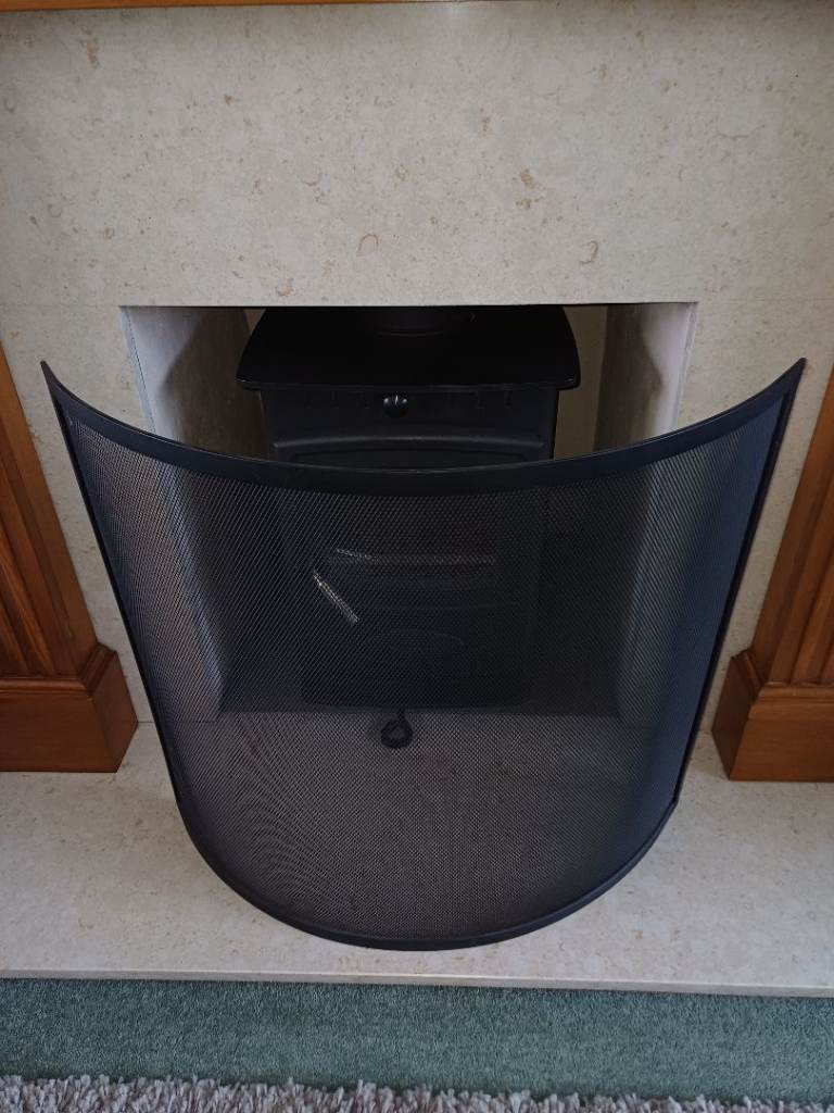 Black Metal Fire Guard - Curved Mesh Screen
