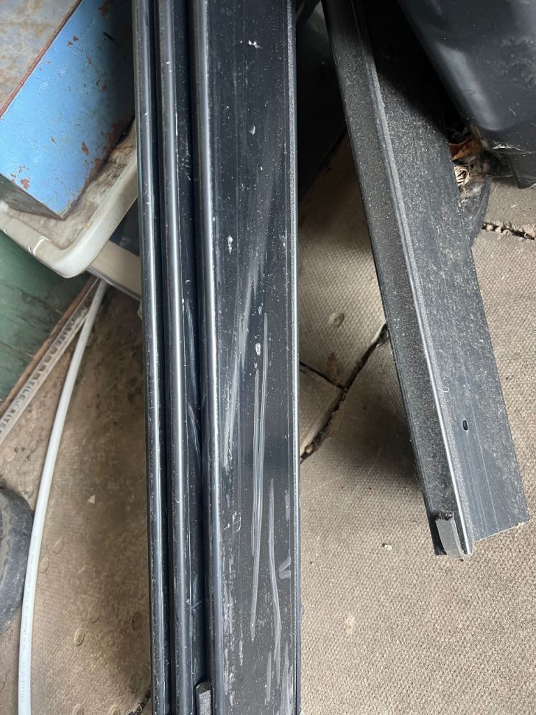 Rubber roof side trims 