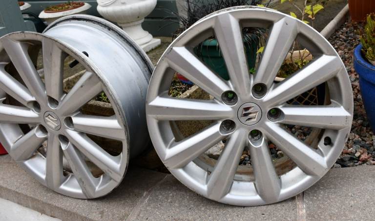 Two Suzuki Rims.