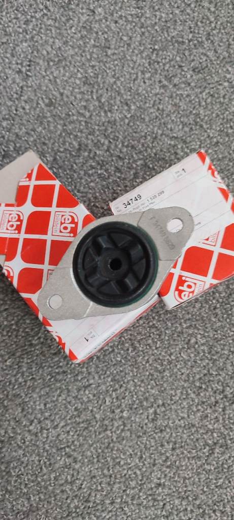 Ford Fiesta ,B Max Rear Strut Mounting 