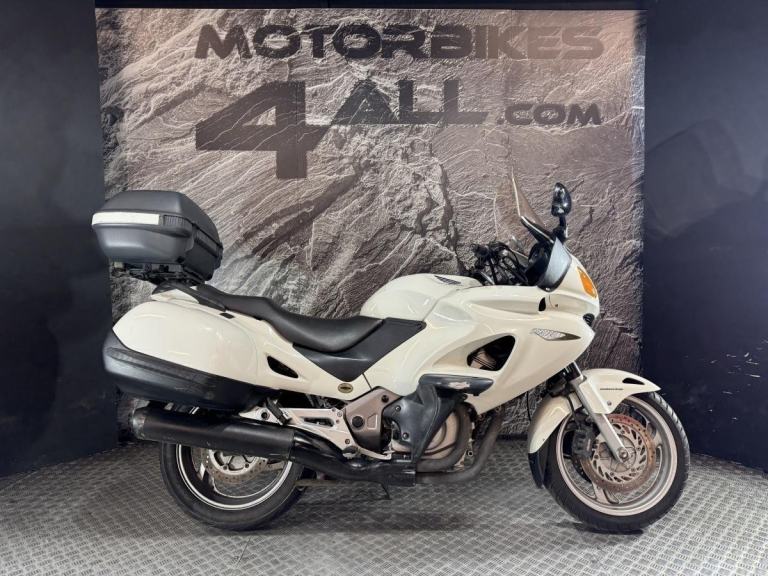 HONDA DEAUVILLE 650 NT 650 V 2005