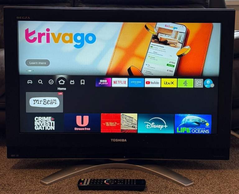 ++ Toshiba 32 Inch HD LCD TV Built In Freeview (Not Smart) ++