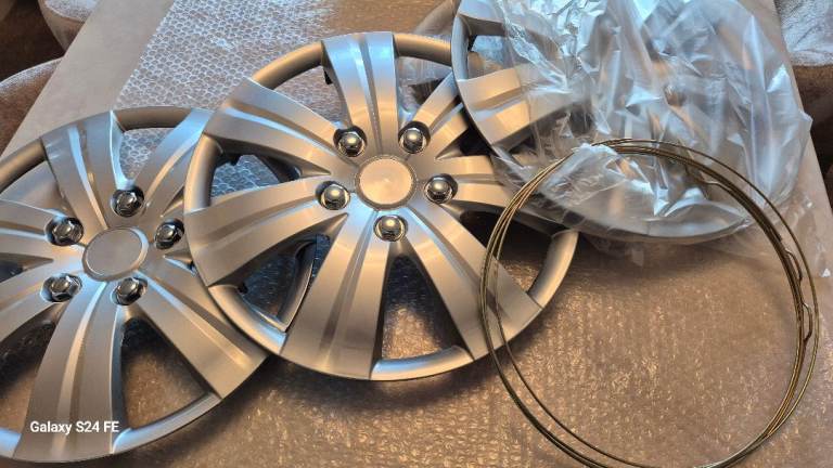 15" wheel trims brand new 