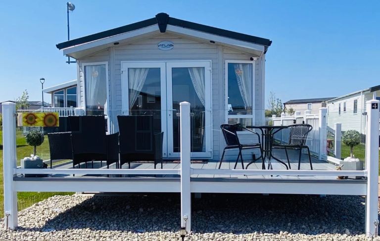 Sunflower Lodge Primrose Valley Pet Free Luxury 6 Berth Holiday Caravan