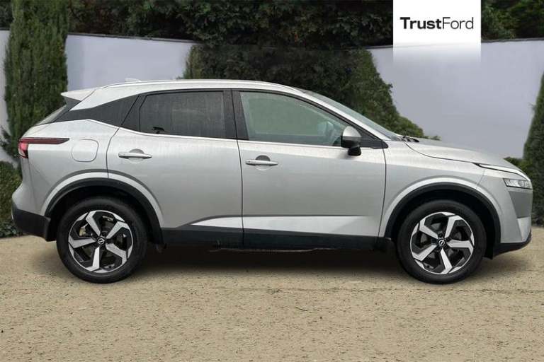 2023 Nissan Qashqai 1.3 DiG-T MH 158 N-Connecta 5dr Xtronic Semi-Auto Hatchback Petrol Manual