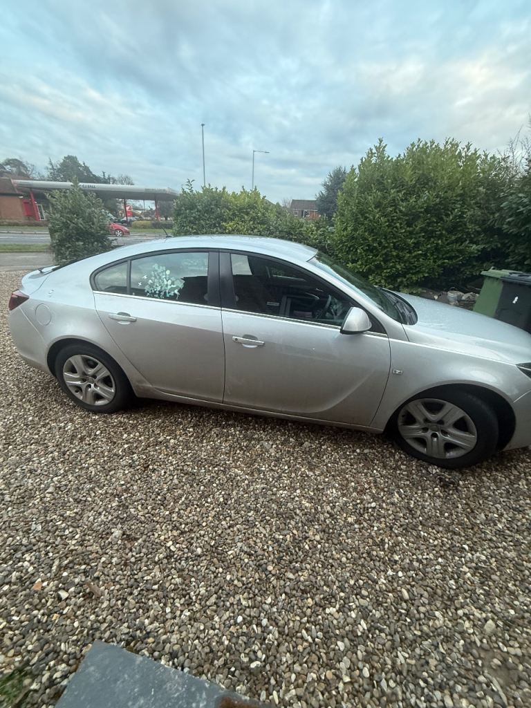 Vauxhall, INSIGNIA, Hatchback, 2016, Manual, 1598 (cc), 5 doors
