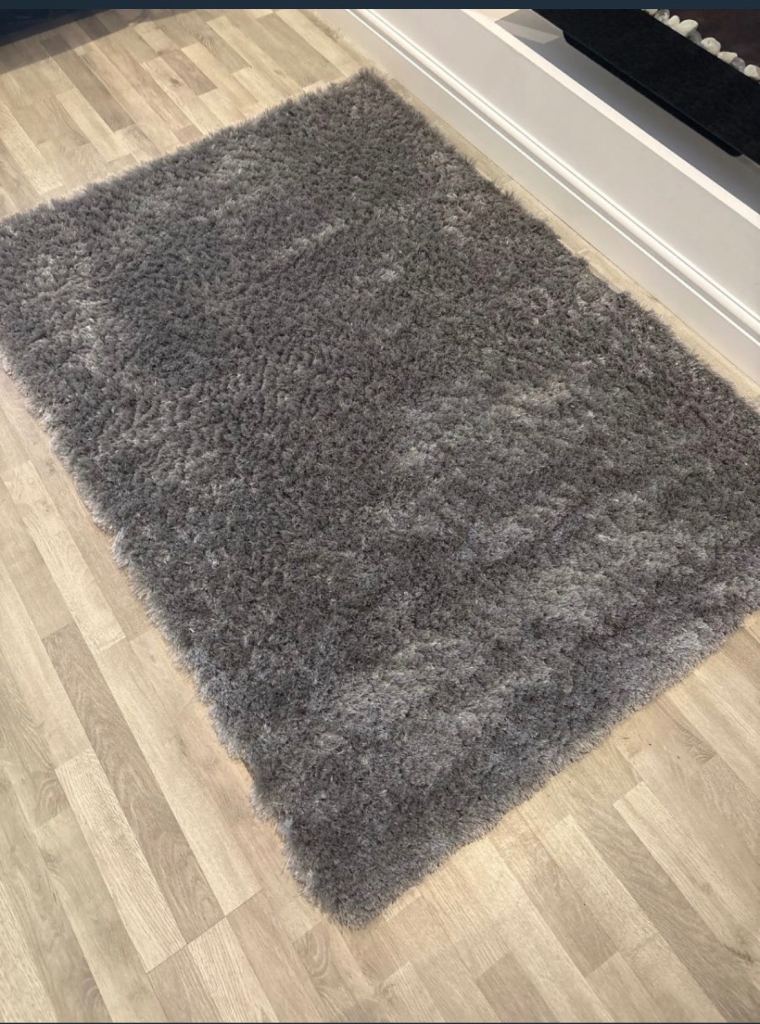 Grey Shaggy Rug - Good Condition