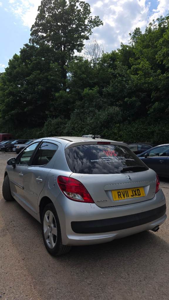 Peugeot, 207, Hatchback, 2011, Manual, 1560 (cc), 5 doors