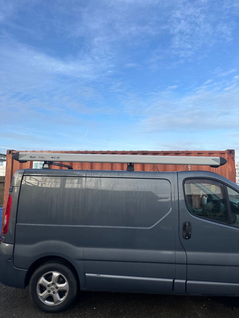 Rhino pipe tube & roof rack 