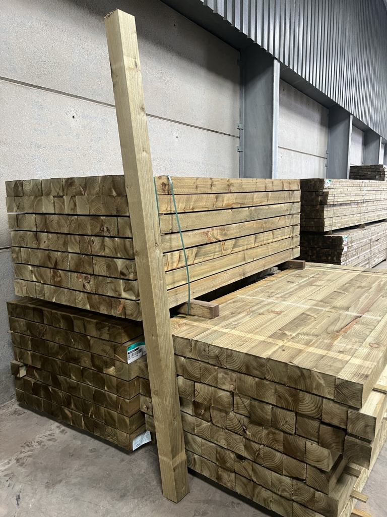 Fencing Timber - Fence Posts, Rails and Slats