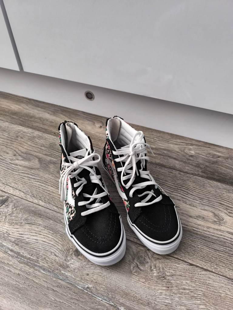 Vans size 3
