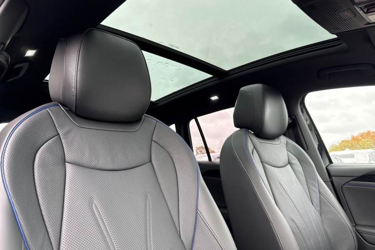 2025 Volkswagen Tiguan 1.5 TSI eHybrid 19.7kWh R-Line DSG Euro 6 (s/s) 5dr SUV Automatic