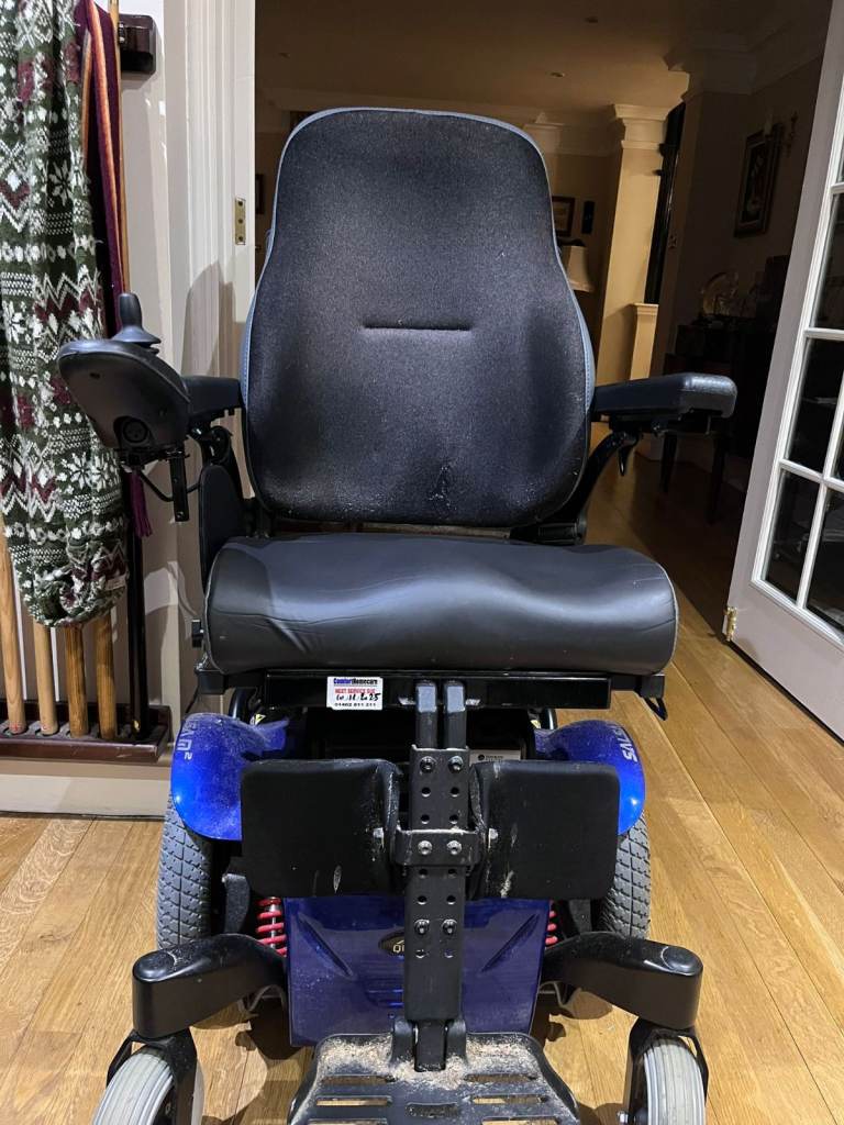 Quickie Salsa M2 Powerchair with Tilt and Seat Riser Electric Wheelchair