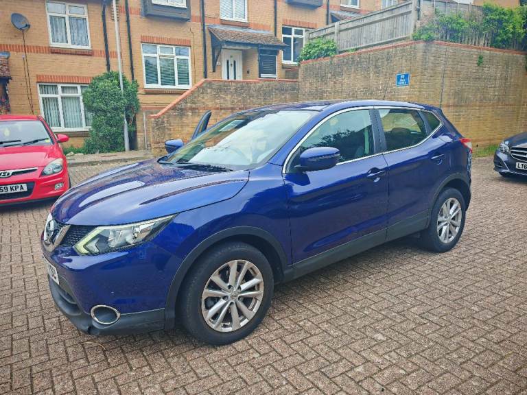 Nissan QASHQAI - Auto