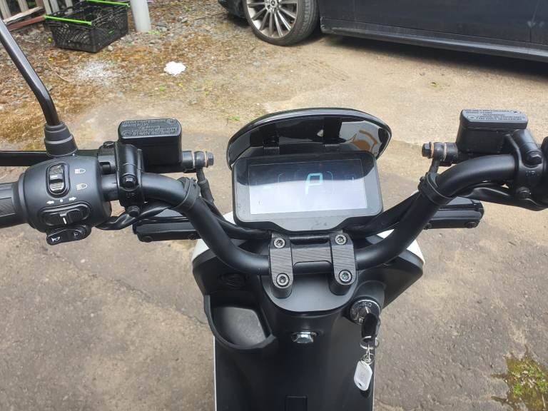 Electric moped motorbike scooter road legal 50cc ebike