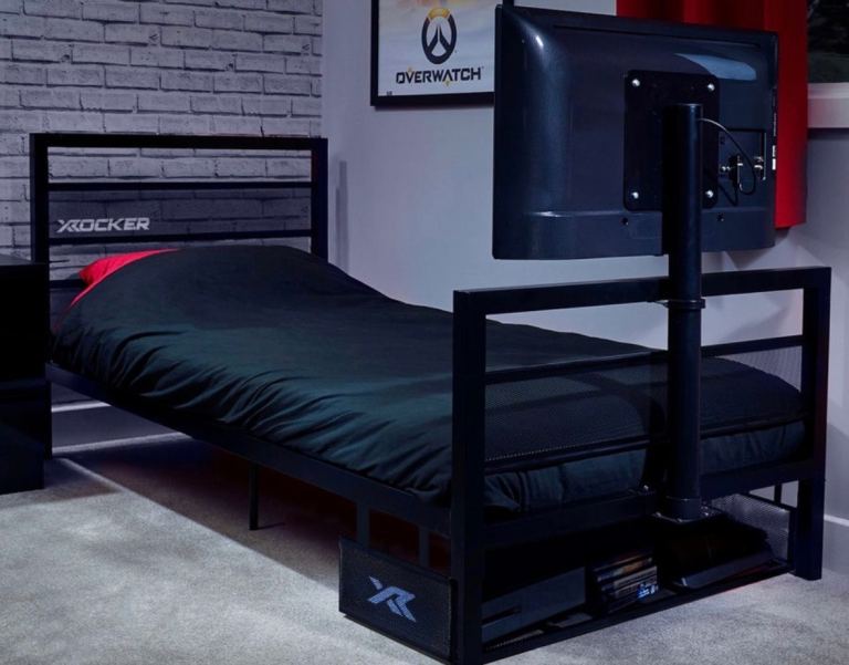 Single gaming bed