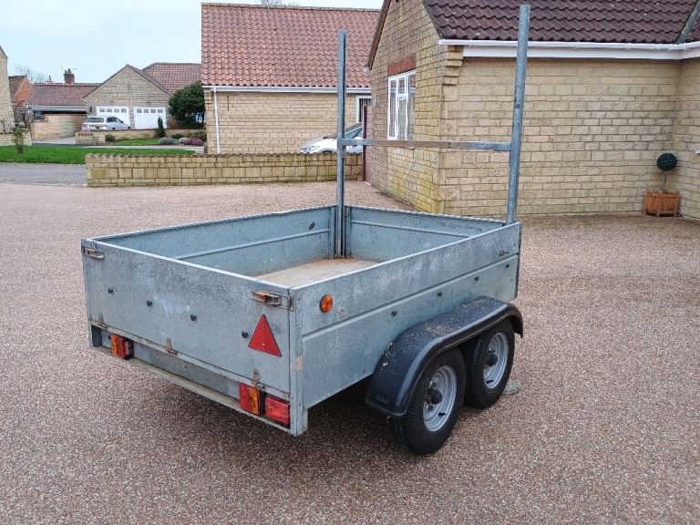 6' x 4' Metal double axle Trailer with New Wheels and Tyres (connector adapter included)