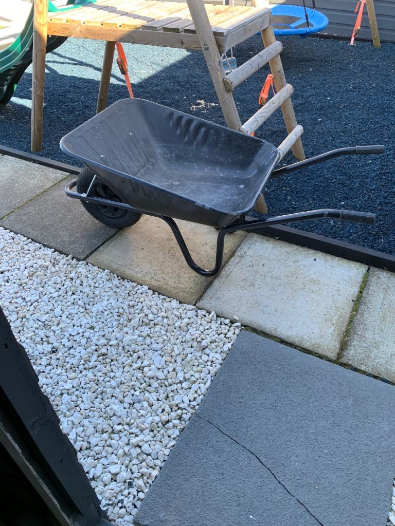 Heavy Duty Pneumatic Wheelbarrow 85L – Good Condition