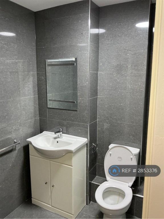 1 bedroom flat in Rothesay Road, Luton, LU1 (1 bed) (#2853376)