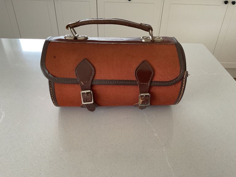 Vintage Style Brown and Orange Carry Bag with Bowls - Good Condition