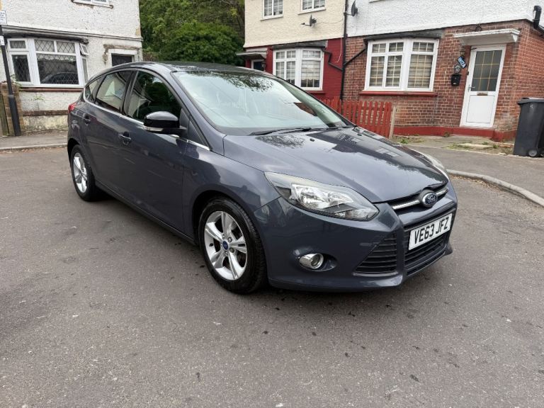 Ford, FOCUS, Hatchback, 2013, Manual, 998 (cc), 5 doors
