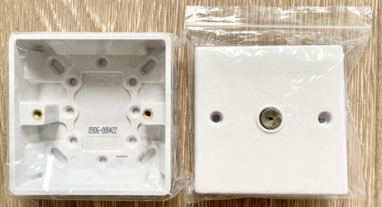 White TV aerial wall plate with single surface socket back box (brand new)
