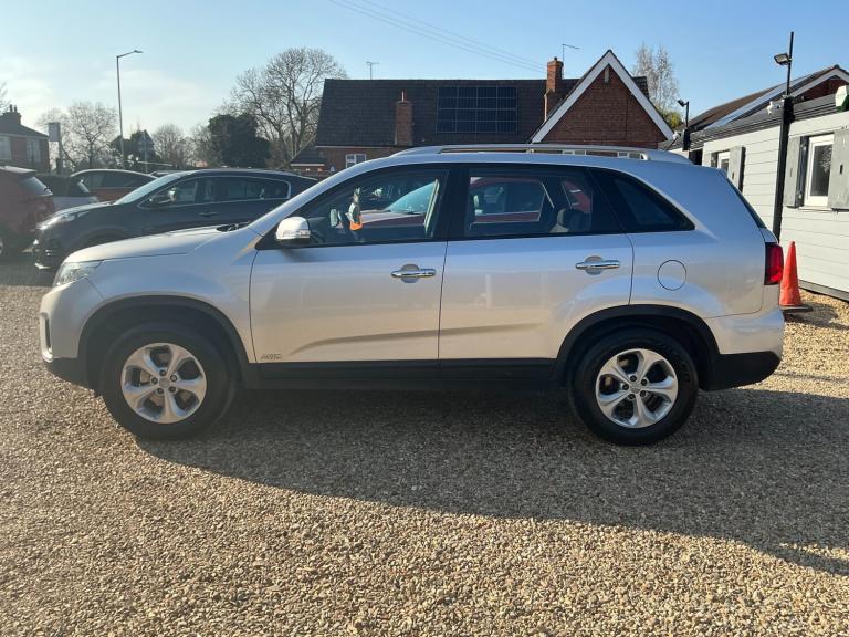 2013 Kia Sorento 2.2 CRDi KX-1 5dr ESTATE Diesel Manual