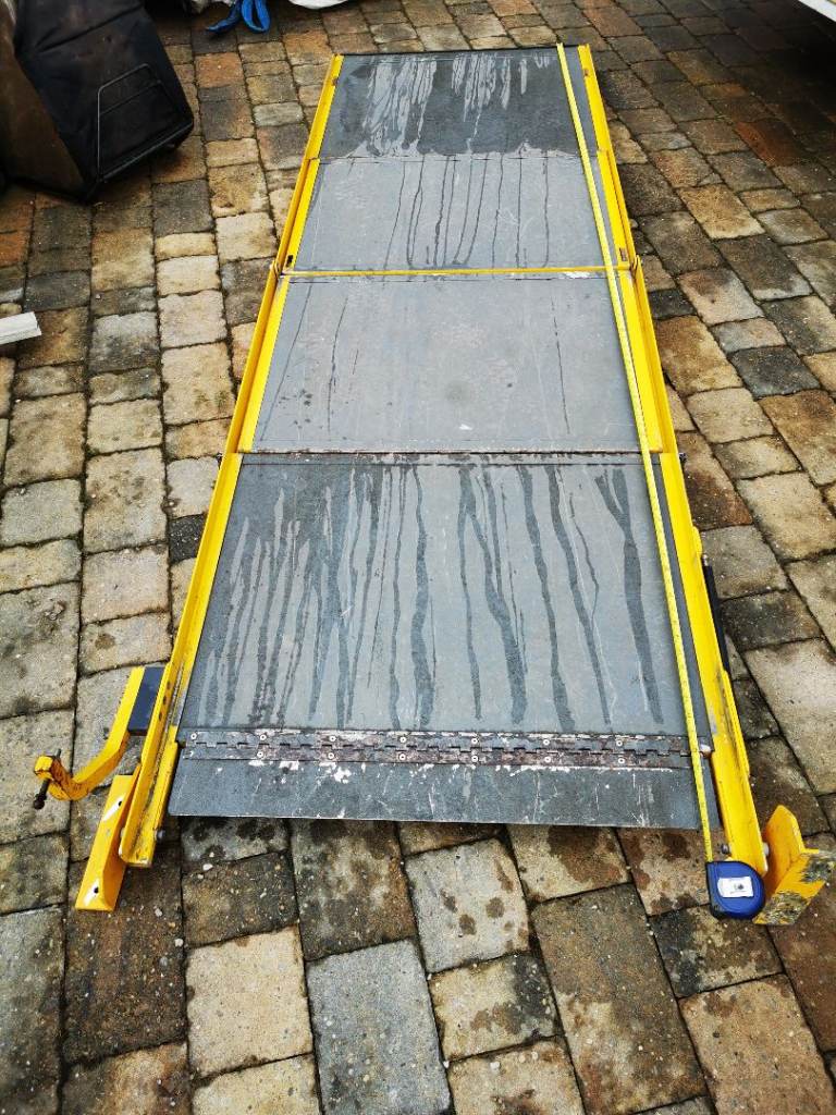 1 left folding van ramp,lengths  800mm x 2from 2m - 2.5m x 800mm width, 300-400kg capacity