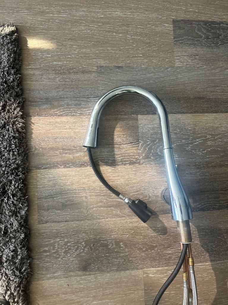 Mixer tap with pull down hose with spray option 