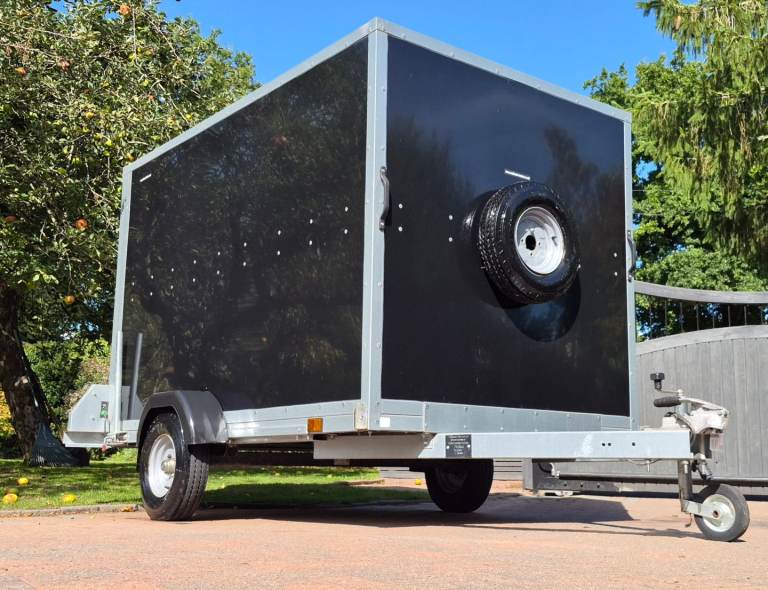 BOX TRAILER TICKNERS CAR VAN TOW 8X5X5 CAMPING MARKET CAR BOOT STORAGE BIKES BV