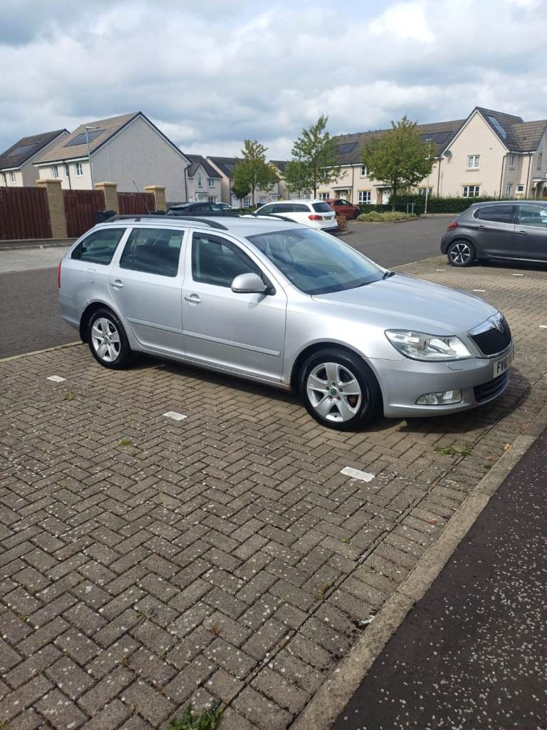Skoda, OCTAVIA, Estate, 2010, Manual, 1896 (cc), 5 doors