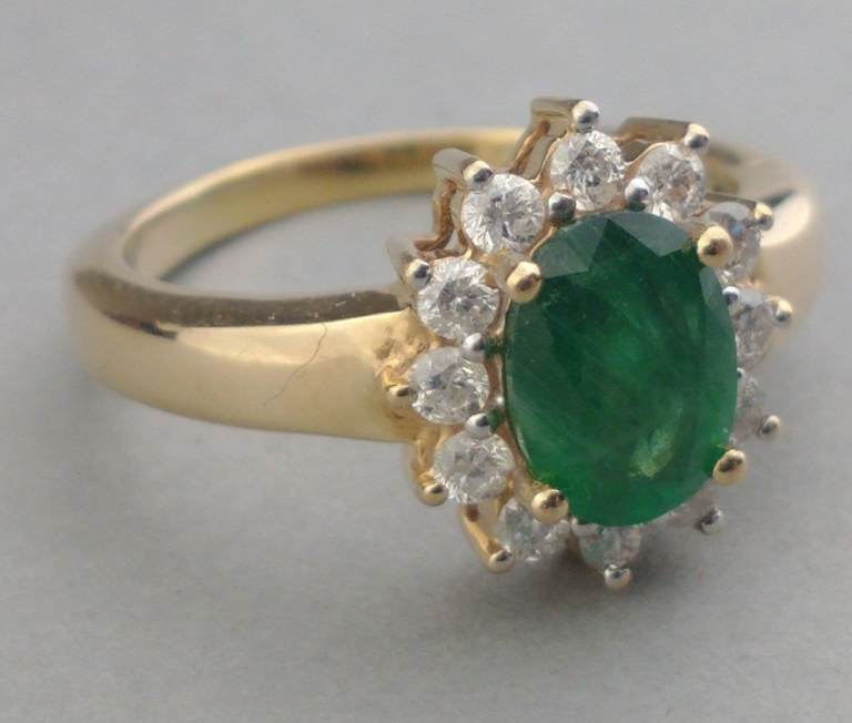 14K Gold Emerald & Diamond ring