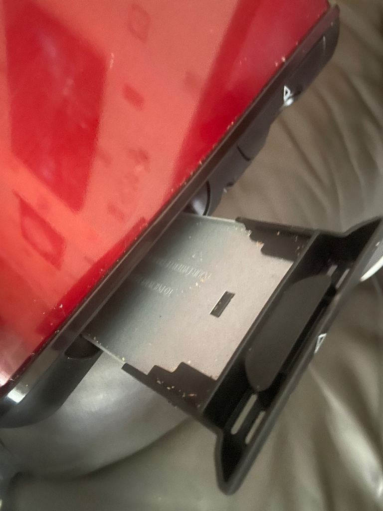 Red 4-Slice Toaster – Good Condition