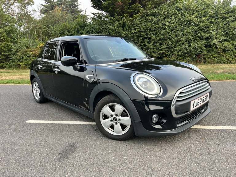 2020 Mini Hatch 1.5 Cooper Classic Hatchback 5dr Petrol Steptronic Euro 6 (s/s)