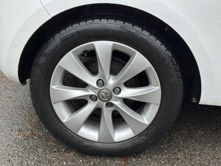 2017 Vauxhall Corsa 1.4i ecoFLEX Energy Euro 6 3dr (a/c) HATCHBACK Petrol Manual